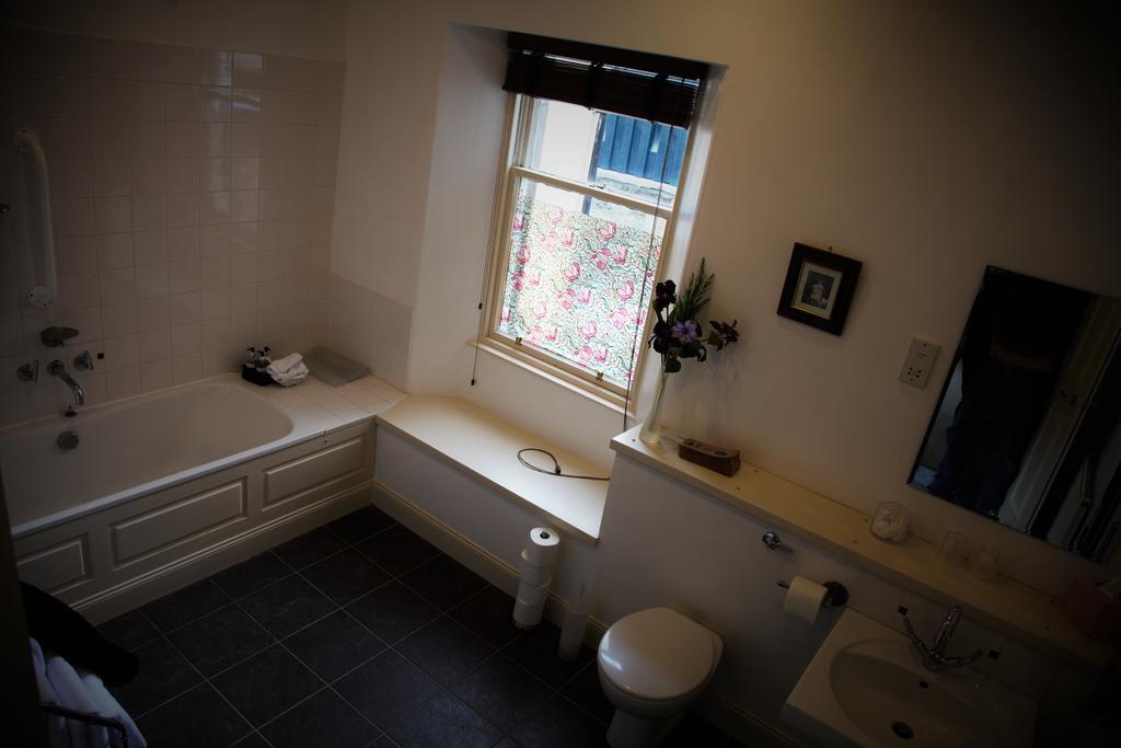 Вилла Airlie House Self Catering Стратайр Экстерьер фото