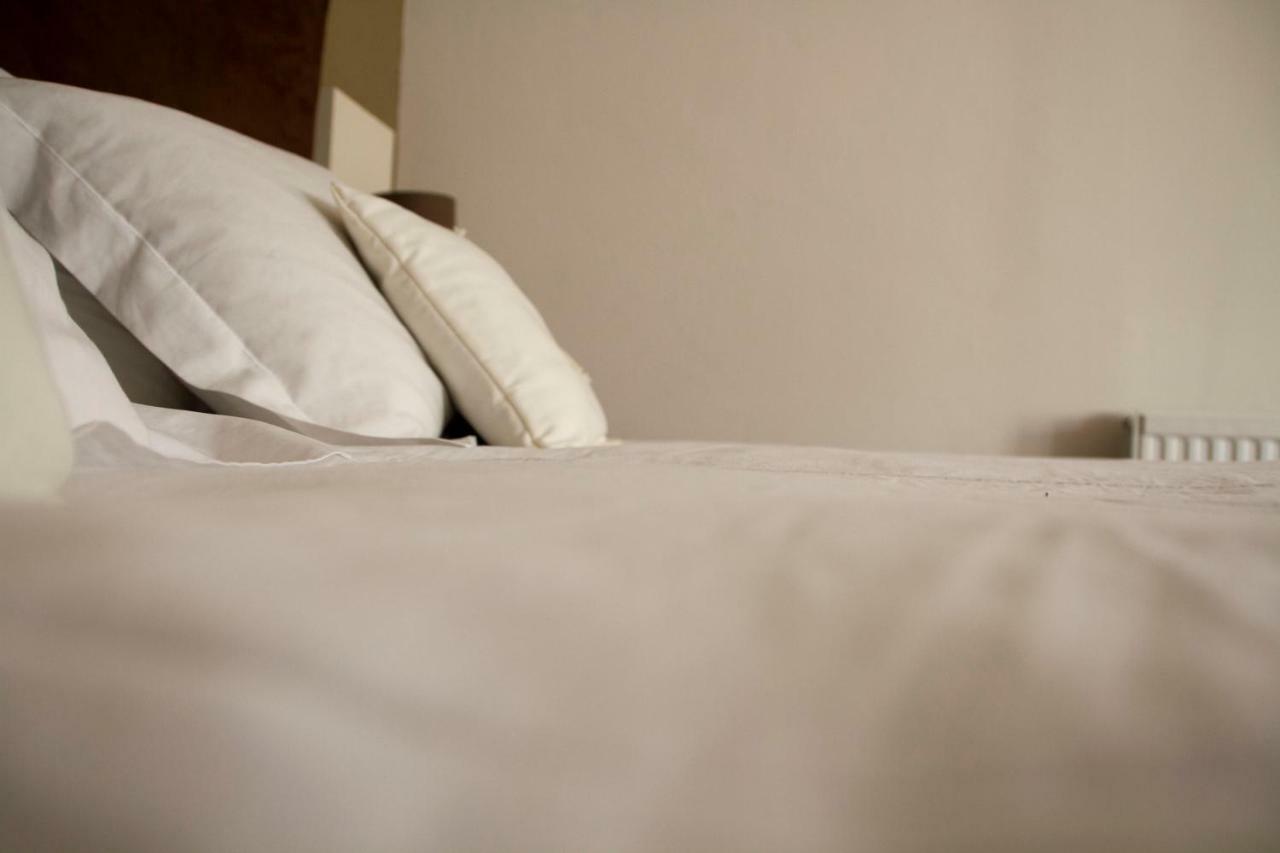 Вилла Airlie House Self Catering Стратайр Экстерьер фото